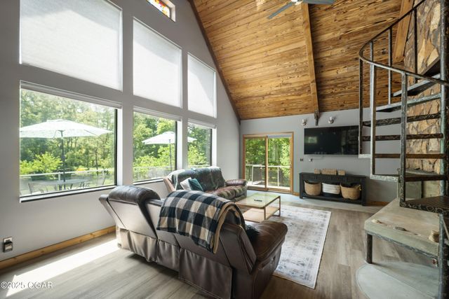 17058 Mable Lane, Neosho, MO 64850