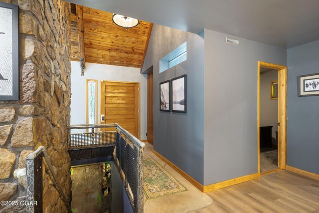 17058 Mable Lane, Neosho, MO 64850