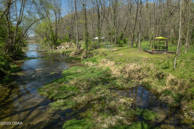 17058 Mable Lane, Neosho, MO 64850