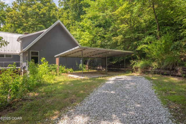 17058 Mable Lane, Neosho, MO 64850