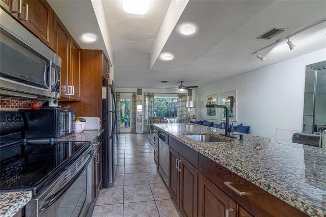 1009 NE 23rd Drive 1013 Ne 23 Dr, Wilton Manors, FL 33305