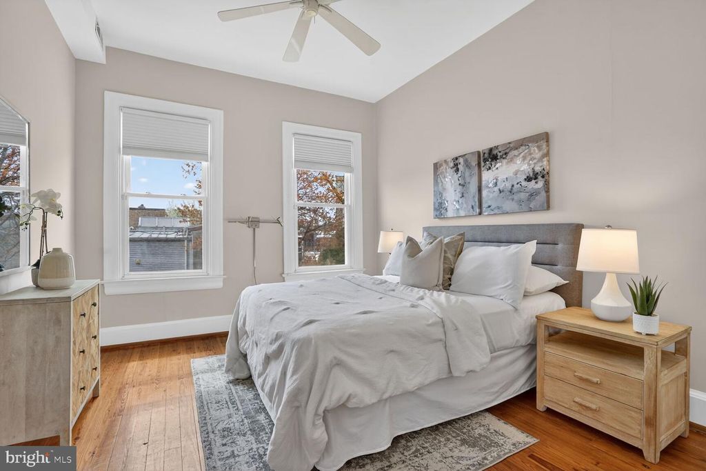 Image 18 of property listing at 1243 E ST SE, Washington, DC 20003