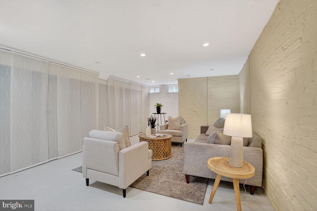 Image 24 of property listing at 1243 E ST SE, Washington, DC 20003