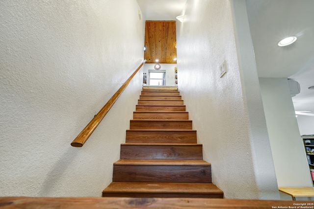 727 private road 1508, Bandera, TX 78003