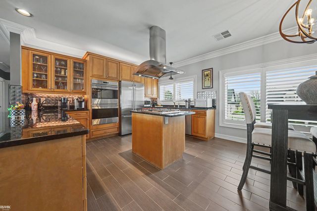 32172 N River Rd Road, Harrison Twp, MI 48045