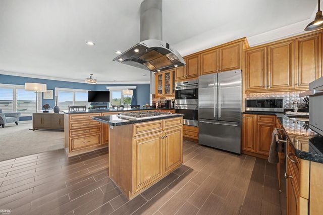 32172 N River Rd Road, Harrison Twp, MI 48045