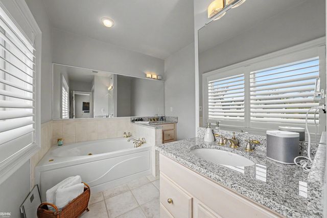 32172 N River Rd Road, Harrison Twp, MI 48045