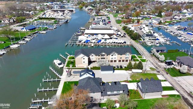 32172 N River Rd Road, Harrison Twp, MI 48045