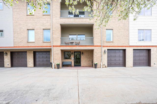 32172 N River Rd Road, Harrison Twp, MI 48045
