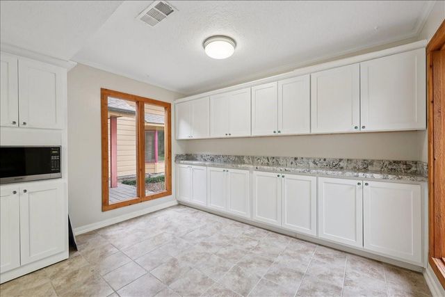 3805 Huntwick Drive, Orange, TX 77632