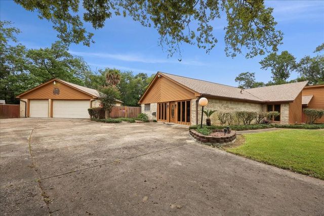 3805 Huntwick Drive, Orange, TX 77632