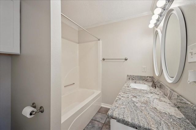 3805 Huntwick Drive, Orange, TX 77632