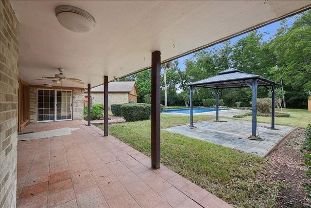 3805 Huntwick Drive, Orange, TX 77632