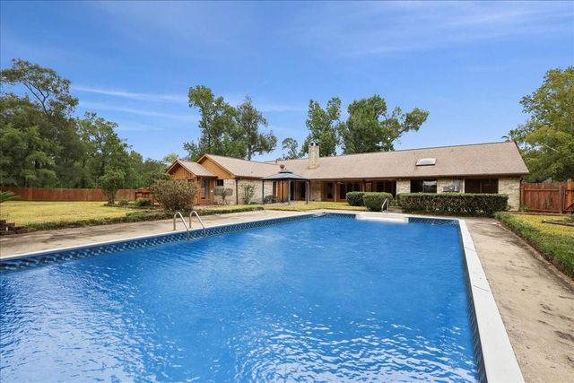 3805 Huntwick Drive, Orange, TX 77632