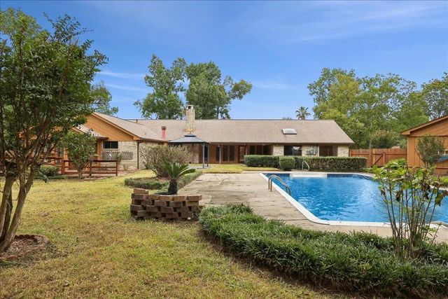 3805 Huntwick Drive, Orange, TX 77632