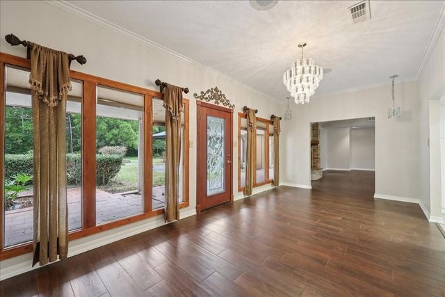 3805 Huntwick Drive, Orange, TX 77632