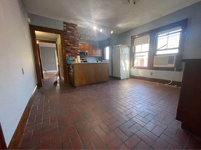 49 Baxter St, Medford, MA 02155