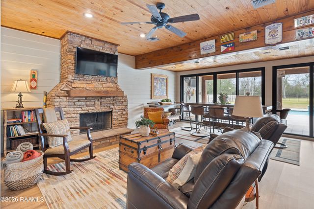 119 Nellies Lane, Broussard, LA 70518