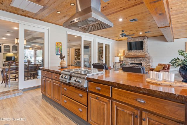 119 Nellies Lane, Broussard, LA 70518