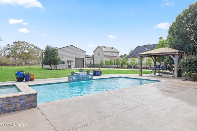 119 Nellies Lane, Broussard, LA 70518