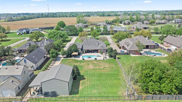 119 Nellies Lane, Broussard, LA 70518