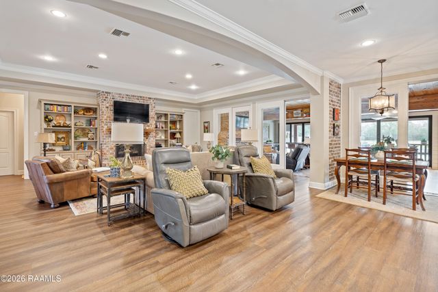 119 Nellies Lane, Broussard, LA 70518