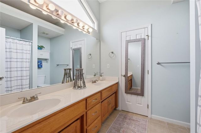 16350 S Central Street, Olathe, KS 66062