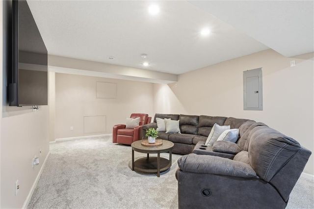 16350 S Central Street, Olathe, KS 66062