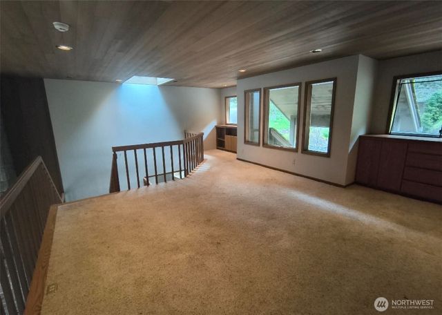 2727 Kalama River Road, Kalama, WA 98625