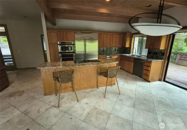2727 Kalama River Road, Kalama, WA 98625