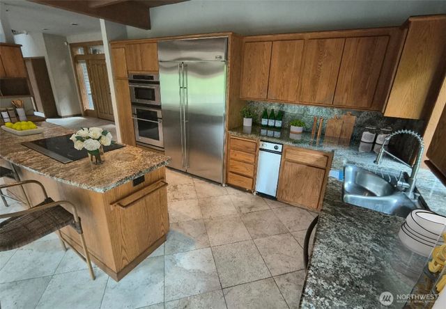 2727 Kalama River Road, Kalama, WA 98625