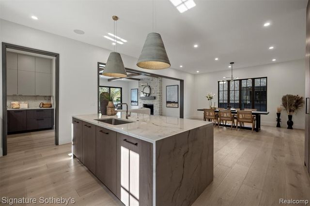 395 Greenwood Street, Birmingham, MI 48009