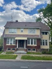 2077 Collingwood Street, Detroit, MI 48206