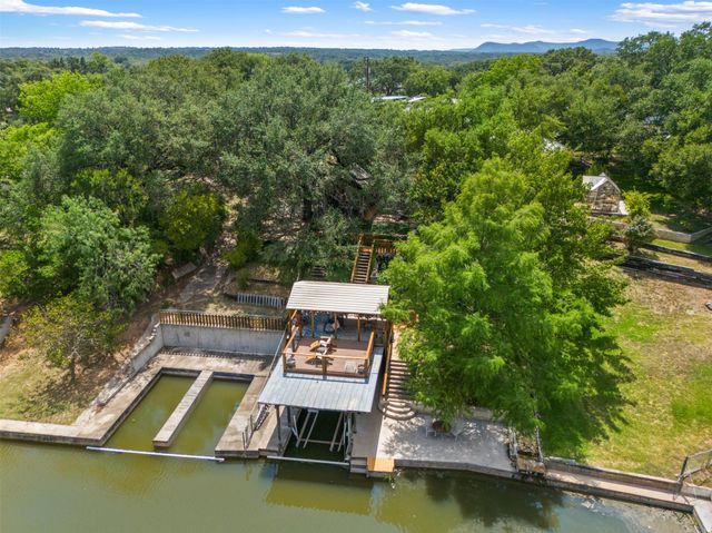 523 County Road 136A, Kingsland, TX 78639