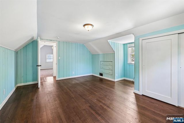 571 Laurel Road, Ridgewood, NJ 07450