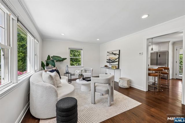 571 Laurel Road, Ridgewood, NJ 07450