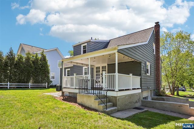 571 Laurel Road, Ridgewood, NJ 07450