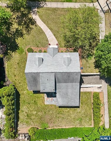 571 Laurel Road, Ridgewood, NJ 07450