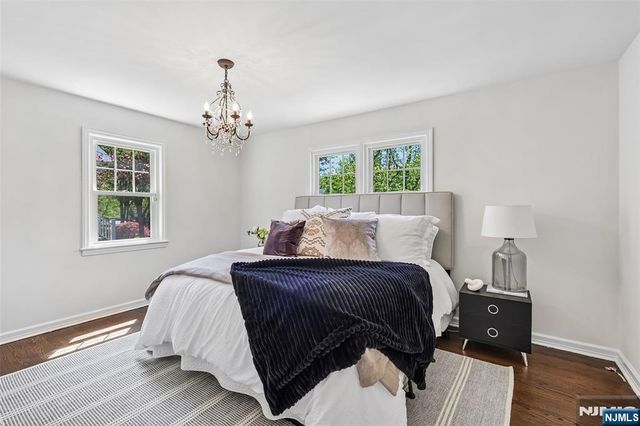571 Laurel Road, Ridgewood, NJ 07450