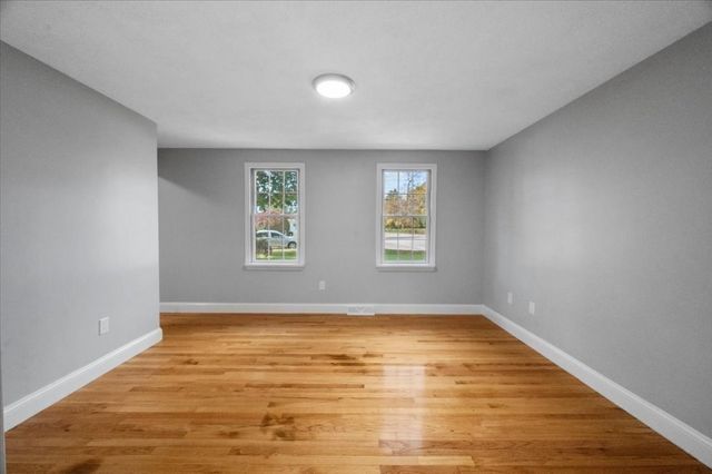 599 Oakhill Ave, Attleboro, MA 02703
