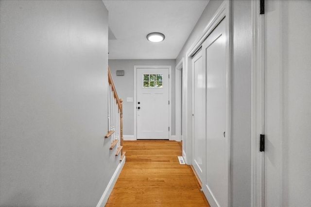 599 Oakhill Ave, Attleboro, MA 02703
