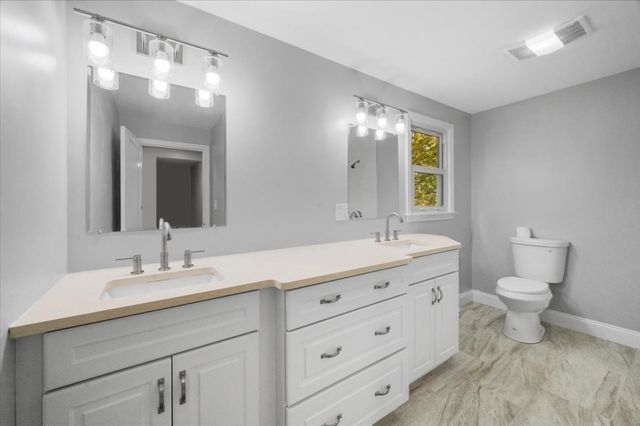 599 Oakhill Ave, Attleboro, MA 02703