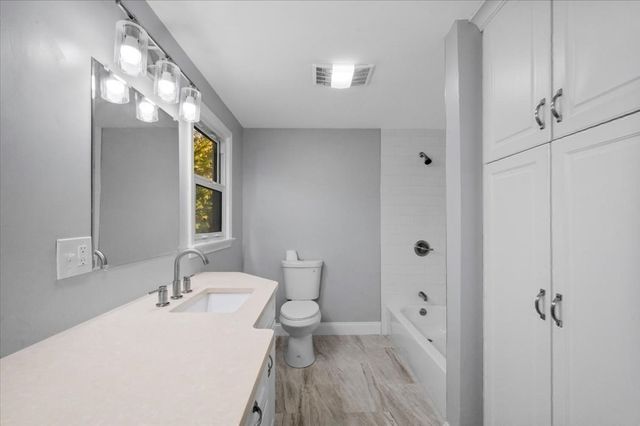 599 Oakhill Ave, Attleboro, MA 02703
