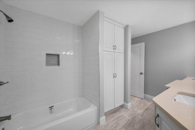 599 Oakhill Ave, Attleboro, MA 02703