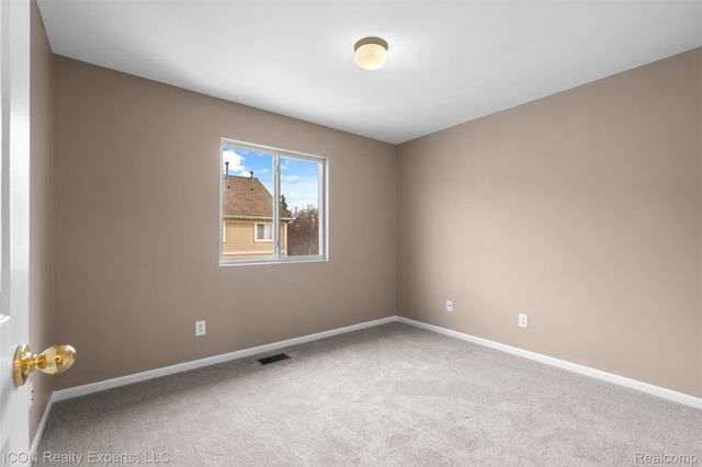 1159 Beaver Run, Troy, MI 48083