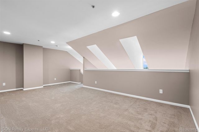 1159 Beaver Run, Troy, MI 48083