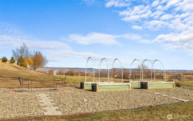 880 Saddlerock Dr., Ellensburg, WA 98926