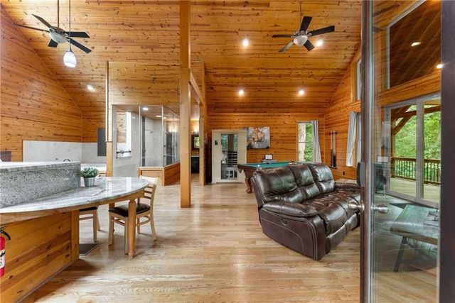 265 Maple Ridge Drive, Cleveland, GA 30528
