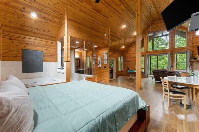 265 Maple Ridge Drive, Cleveland, GA 30528