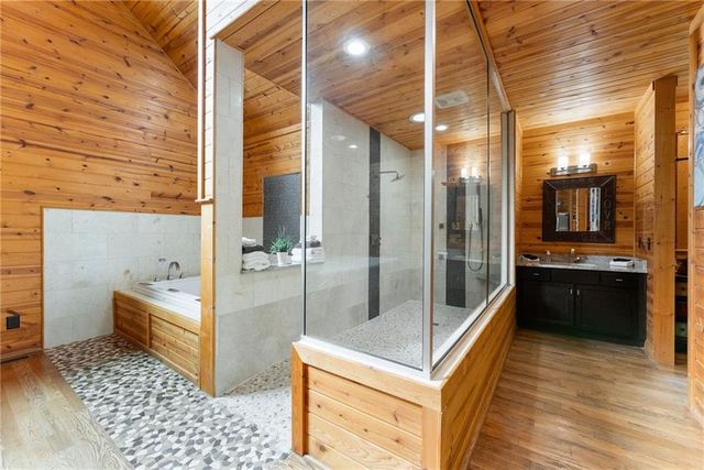 265 Maple Ridge Drive, Cleveland, GA 30528